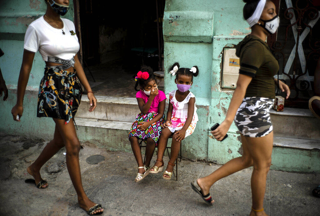 APTOPIX Virus Outbreak Cuba